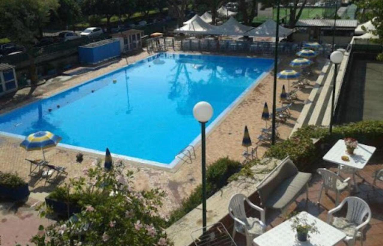 Serena Holiday Home Naxos Джардіні-Наксос Екстер'єр фото